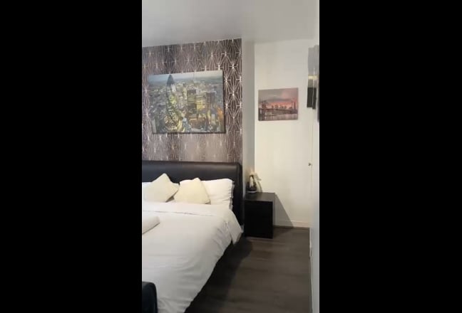 Very large room available from 18th August  Main Photo