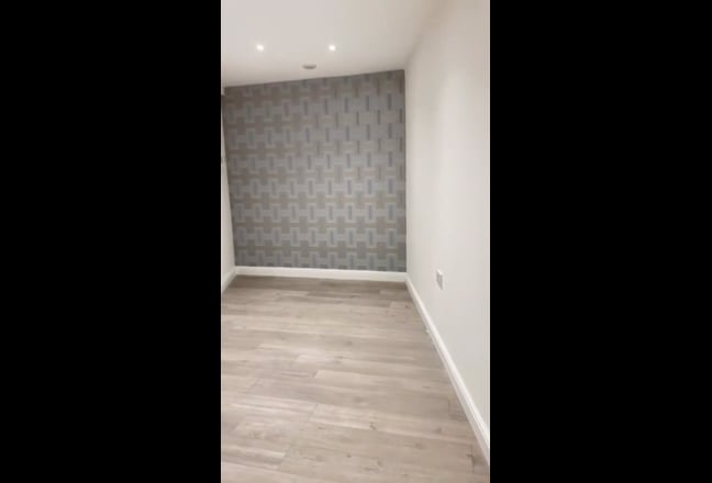 Stunning Room Available for Rent in Neasden!  Main Photo
