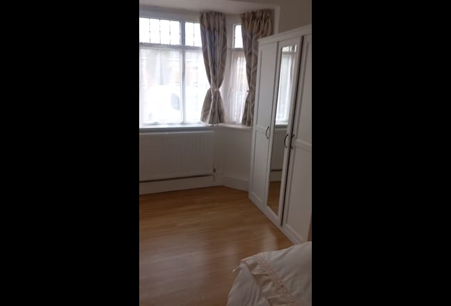 Double Room Ground Floor Flat Share Main Photo