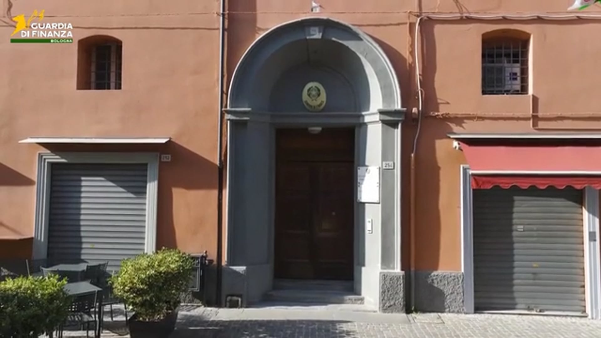 Sequestri di gadget al concerto degli AC/DC