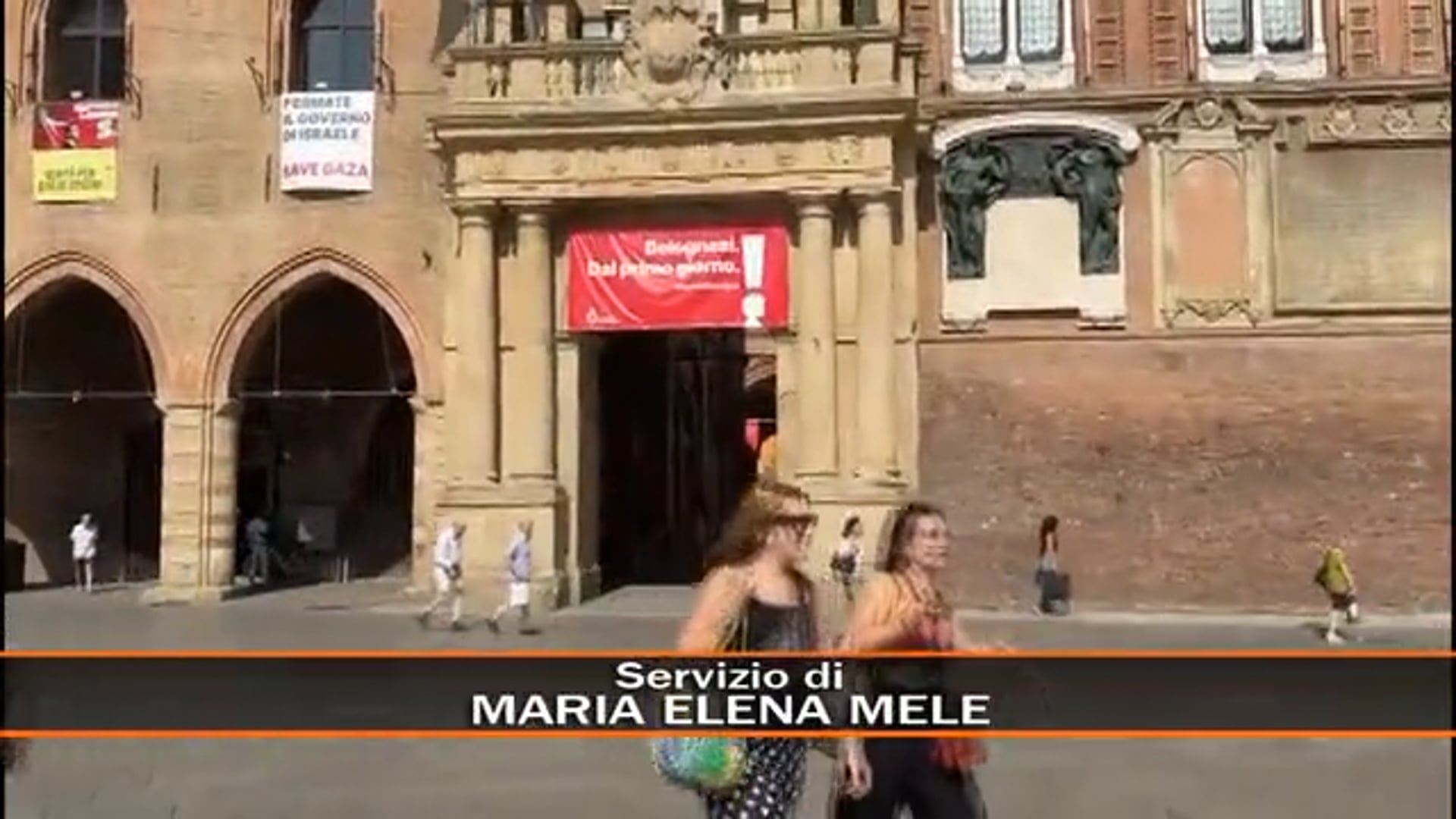 Commette due furti con strappo e una rapina in poche ore, arrestato