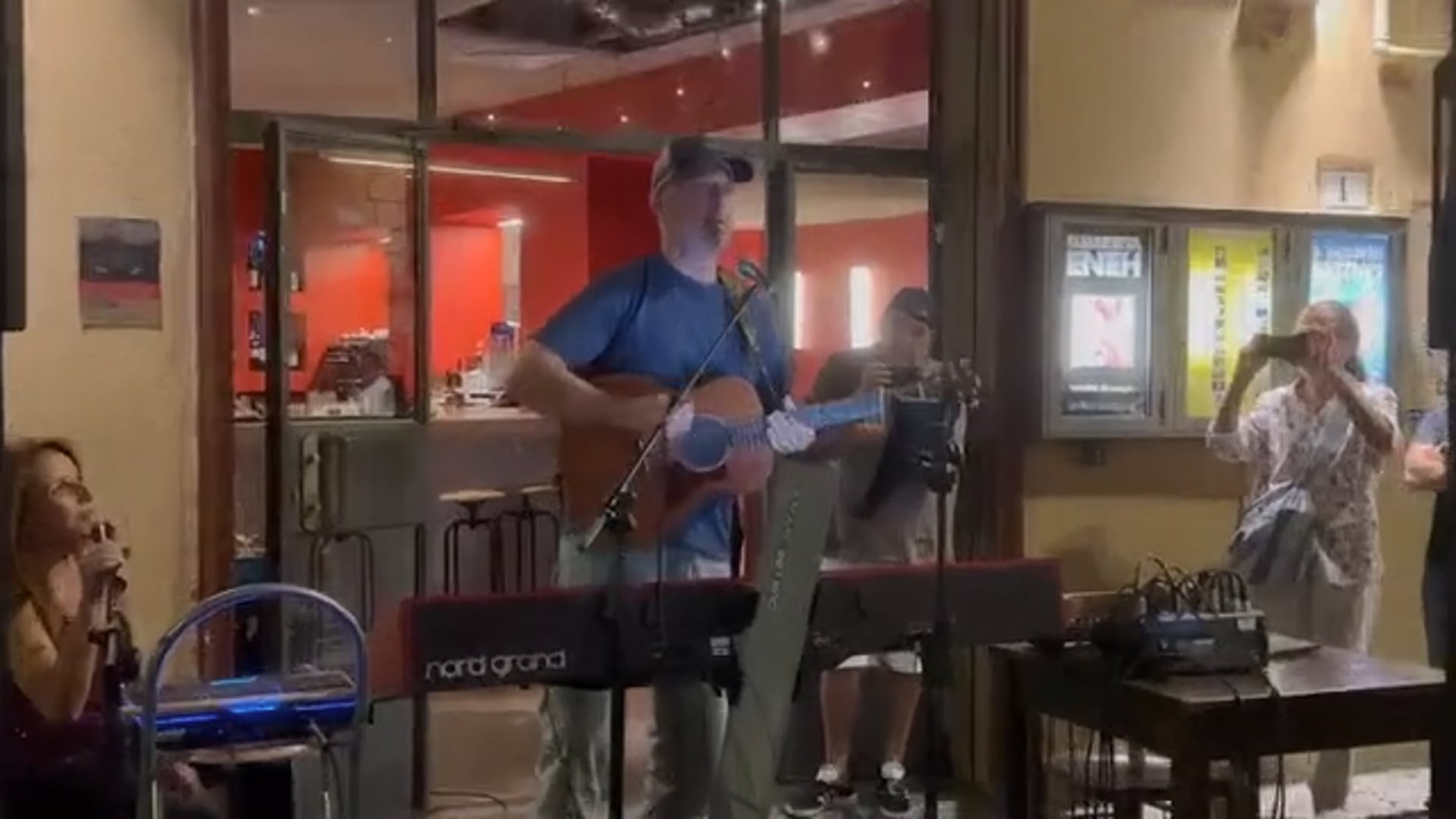 Joe Bastianich a sorpresa al Bravo Caffè di via Mascarella