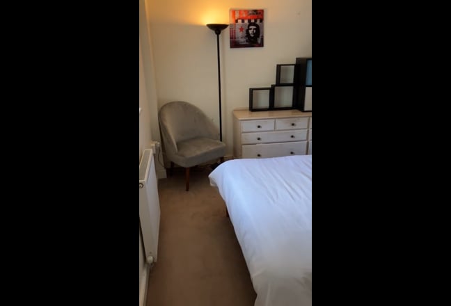 Elegant spacious double room in gated community Main Photo
