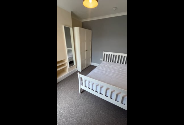 Modern Bedrooms in IP2 Main Photo