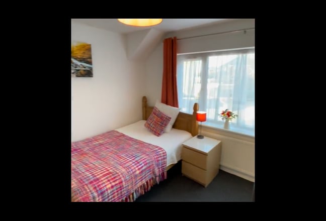 Video 1: Ensuite Bedroom