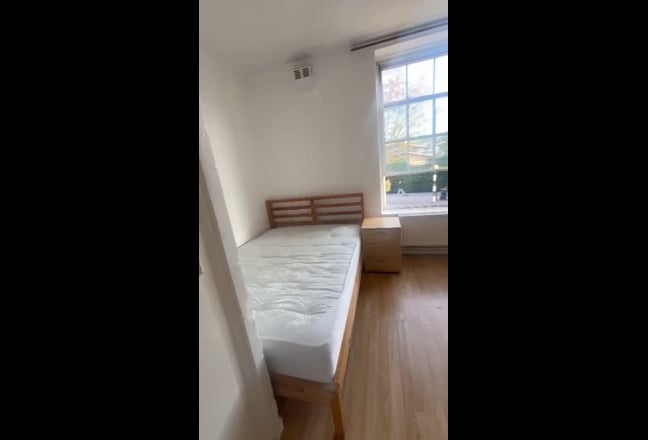 🌟 Double Room in Shadwell E1 – 1 Min from Statio  Main Photo