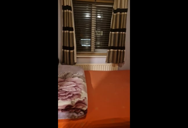 Double Room in M9 for £650 Main Photo
