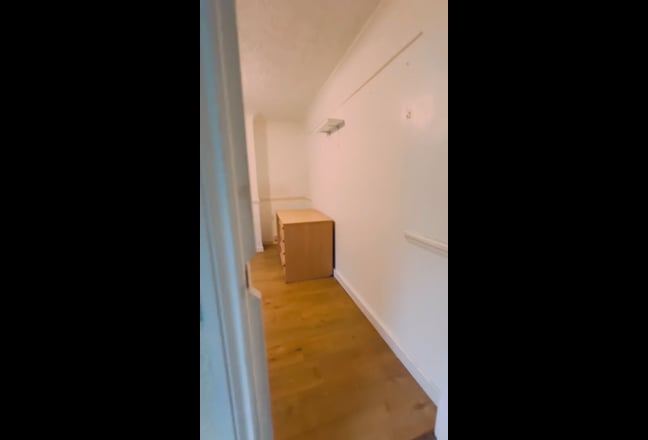 Double Room available In a shared student House Main Photo