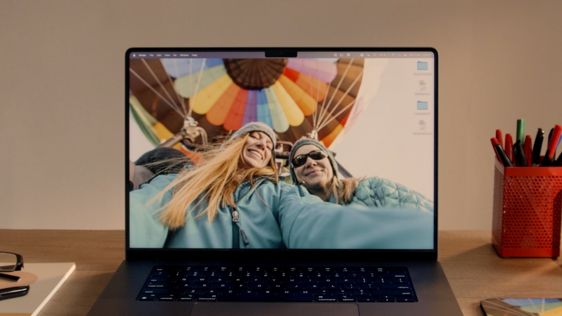 RedBalloon - Mother's Day - 6s