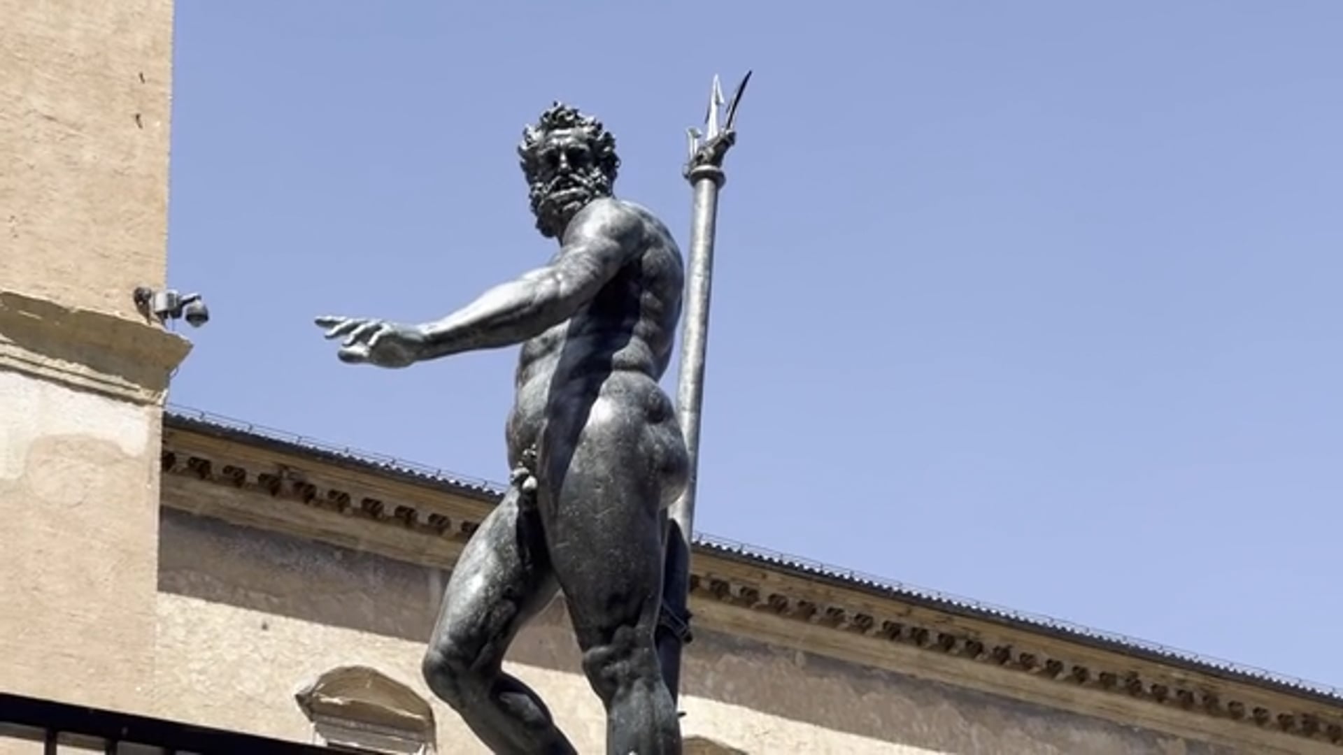 Le luci del Nettuno spente per Gaza