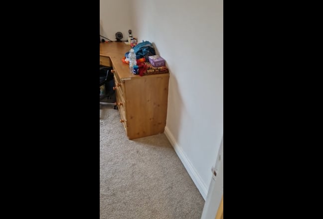 King size room, 8 min walk to Becontree station Main Photo