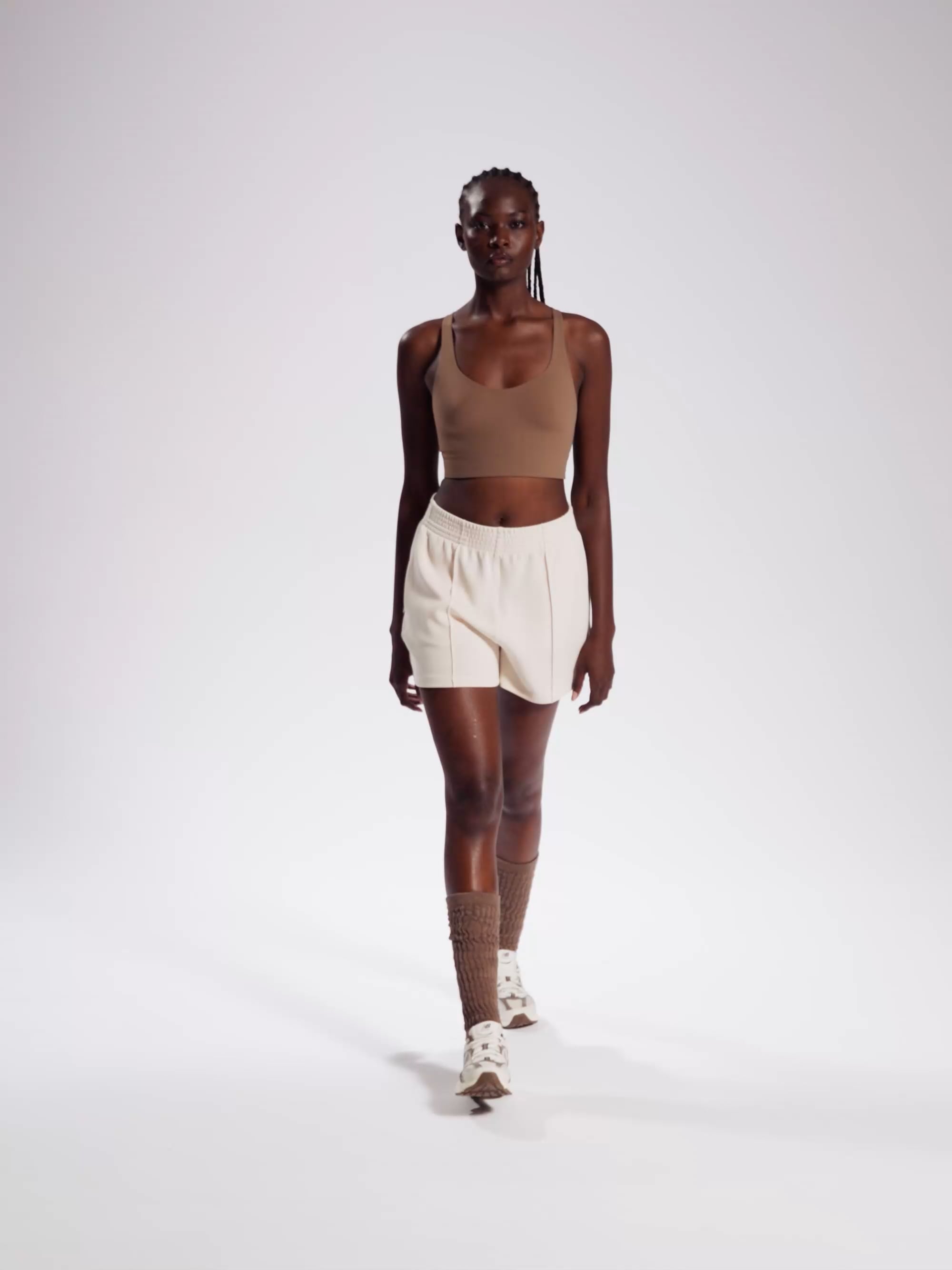 מכנסיים קצרים מבד רך ונעים למגע