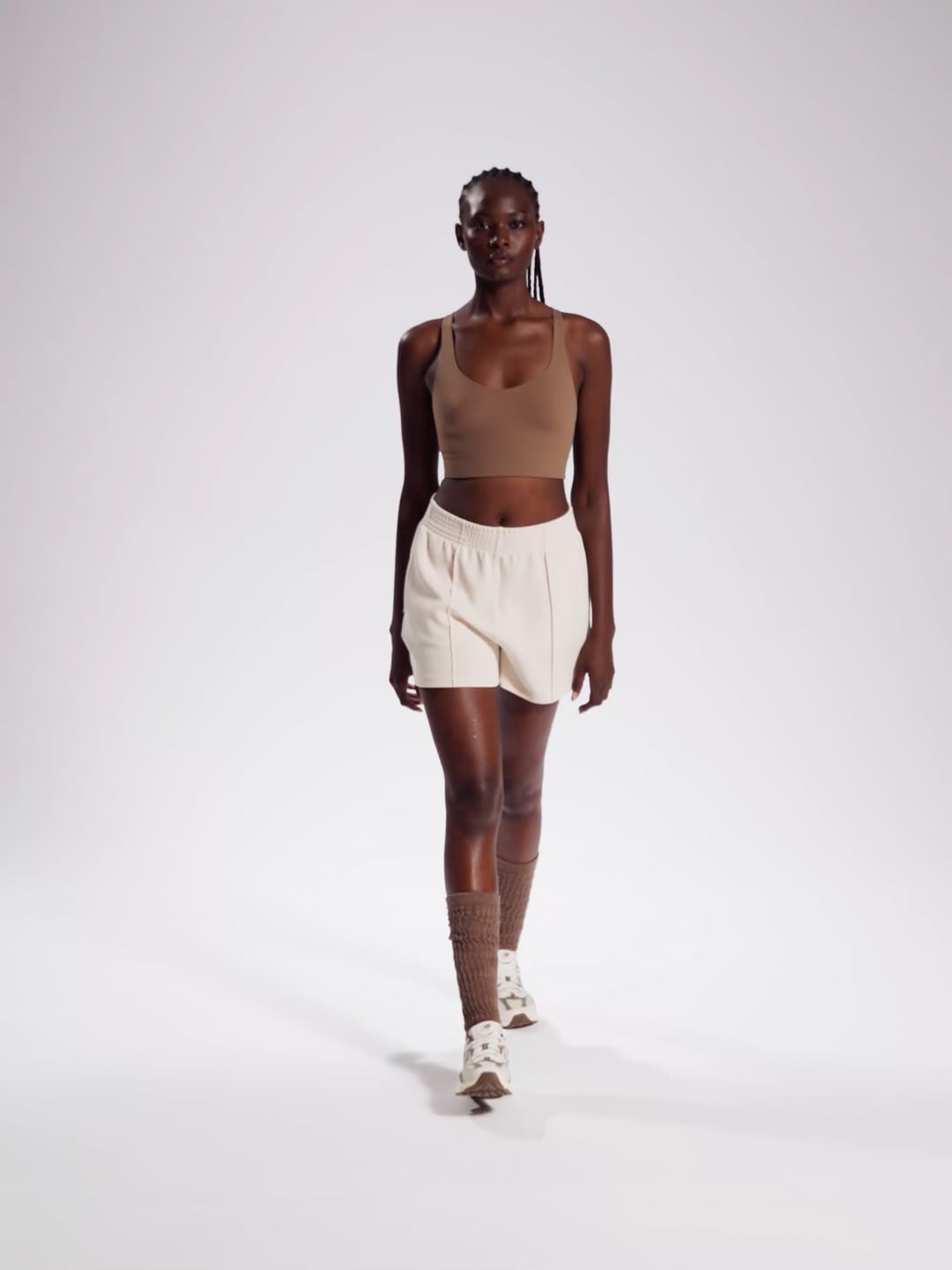 מכנסיים קצרים מבד רך ונעים למגע