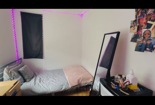 Spacious single room available in a student house Main Photo