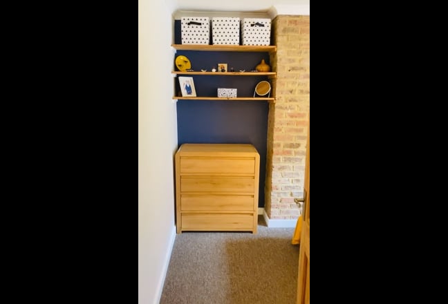 Sunny furnished room (incl bills + cleaner) Main Photo