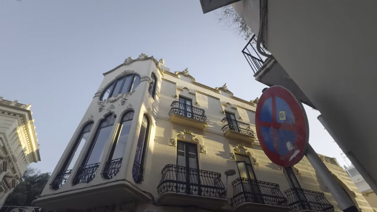 https://i.vimeocdn.com/video/2046375367-5c86fea37c8a118aab2cf24d4634bdec382790902fc1e2a1d4ee15bebdf14d0b-d