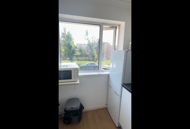 ✨ En-Suite Room – Prime Canary Wharf Location  Main Photo