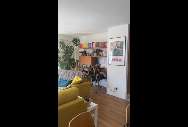 Bright room 10 mins from King’s Cross Station.  Main Photo