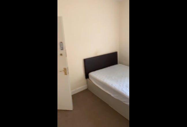  double room, all bills inc  Main Photo