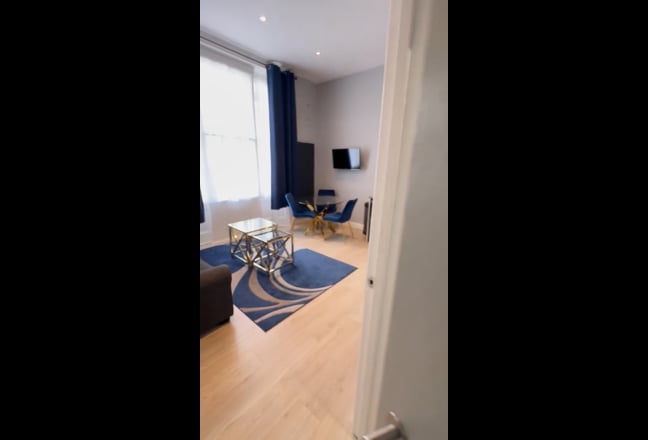 New! 1 Bed flat, Paddington, w2 London  Main Photo