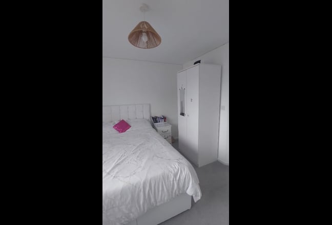 Double room Kingswood terraced house  Main Photo