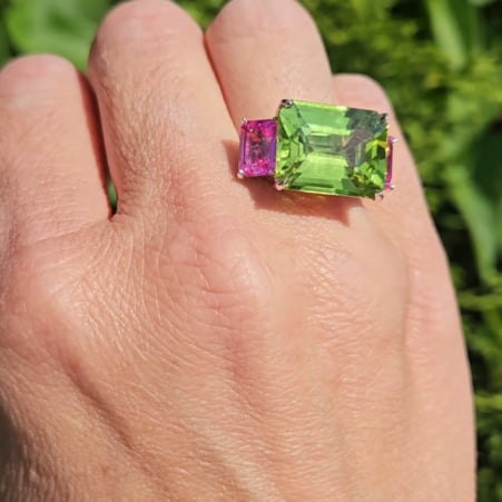 Emerald-Cut Peridot and Pink East-West Ring with Shank Detail (12.5 TCW)