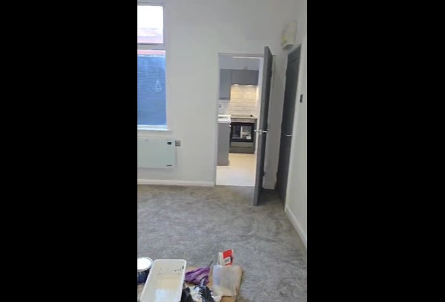 Lg Flat Available from 1St of Oct (Employed) Main Photo