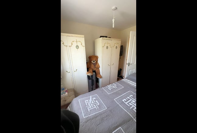 Video 1: Bedroom