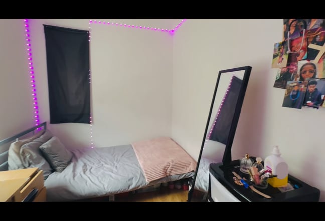 Nice single room available in a student house  Main Photo