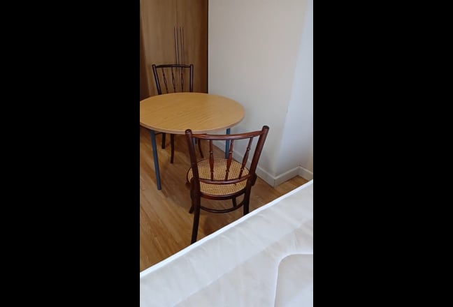 Large Double  ensuite room  Main Photo