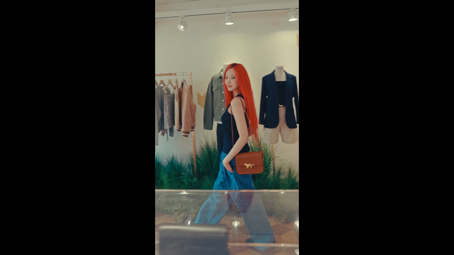 MaisonKitsune [연출, 촬영, 편집]