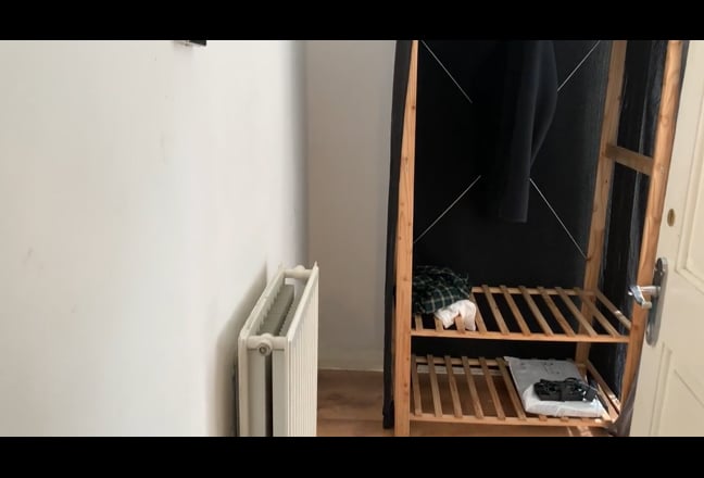 Nice single room available in a student house  Main Photo