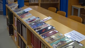 Les recomanacions d'estiu de la Biblioteca Víctor Català atrauen l'interès dels lectors