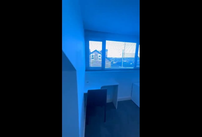 1 Bed Room in House Share, Leeds - Bills Inc Main Photo