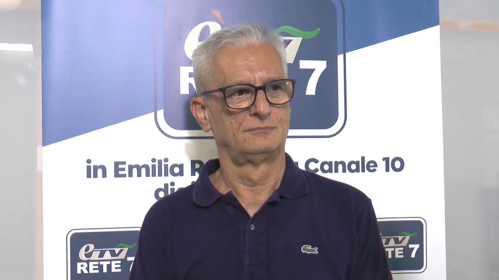 Anche in pieno agosto, molti negozi a Bologna restano aperti