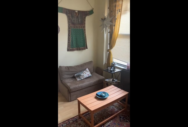 Roommate needed URGENTLY in Astoria for  Main Photo