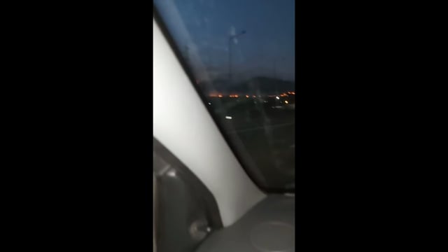 Το μέτωπο της φωτιάς σε Άρτα Πρέβεζα όπως φαίνεται από την Ιονία Οδό 13-8-2025