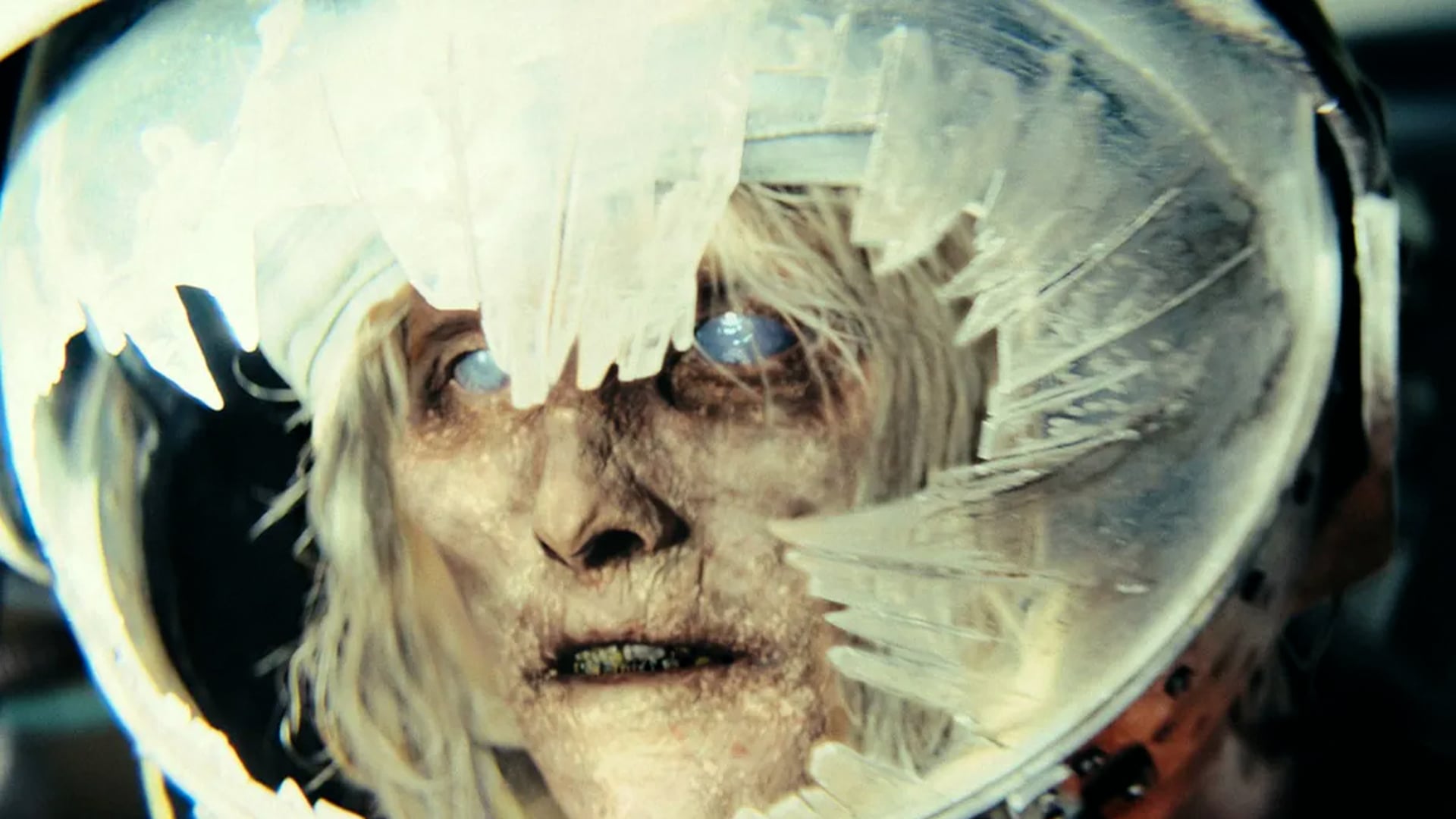CONSTELLATION (S1) | Oliver Hirschbiegel