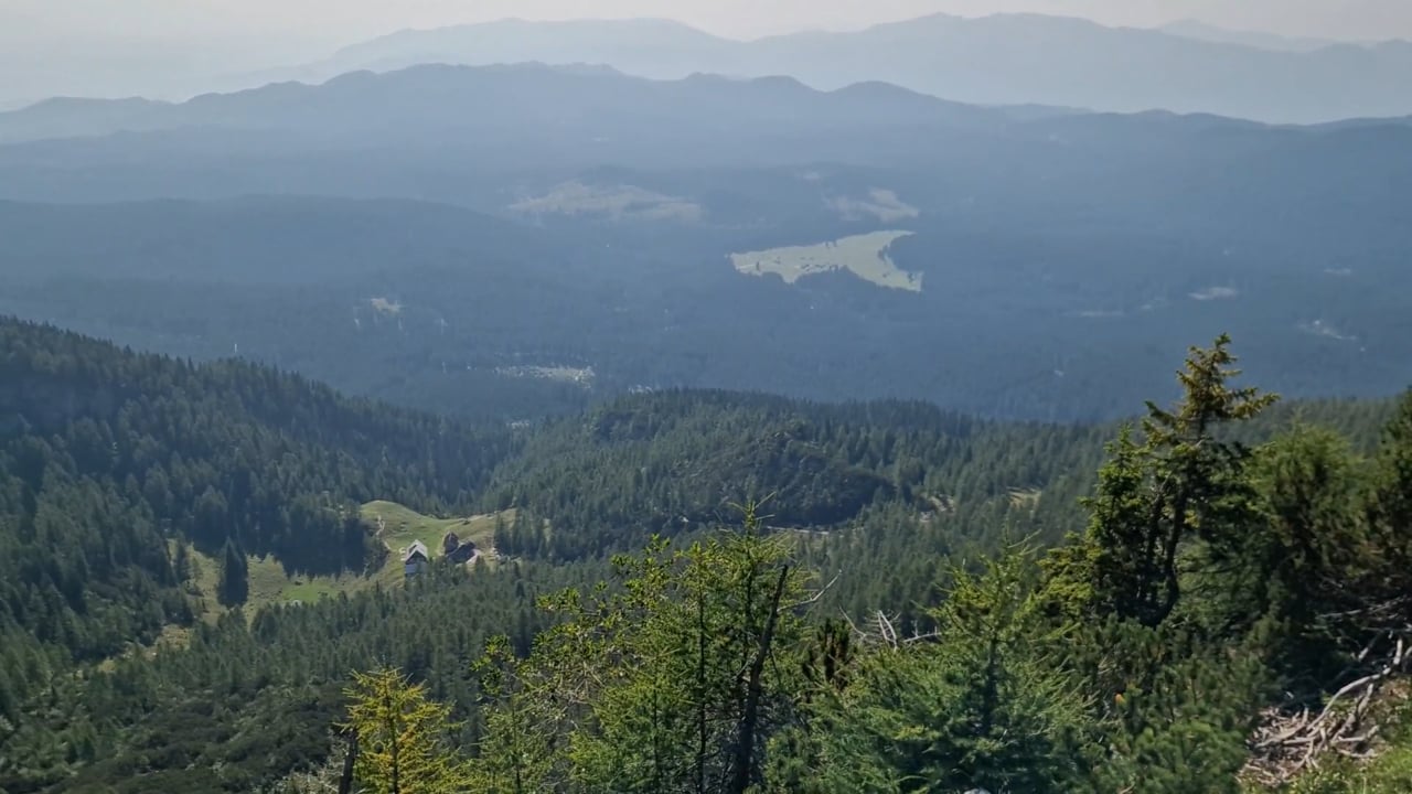 Lepi dnevi za jurčke in vrhunski pogled na Triglav