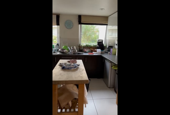 Room available near Wandsworth Town, on the Thames Main Photo