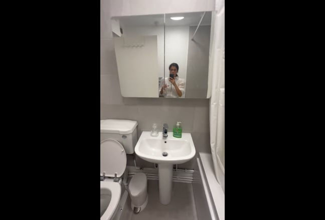 Big double bedrooms in Hendon Central Main Photo