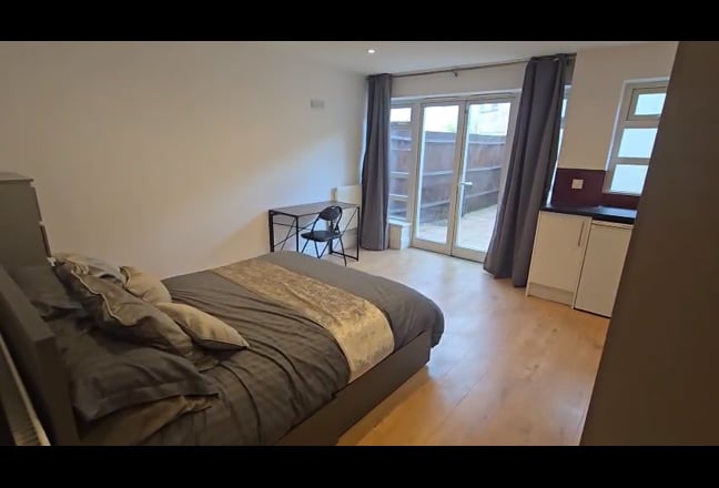 All Bills Inc, City Centre Studio, Full Furnished  Main Photo