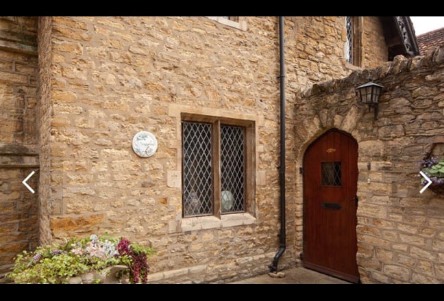 Double Room & Double En Suite Room Bedford  Main Photo
