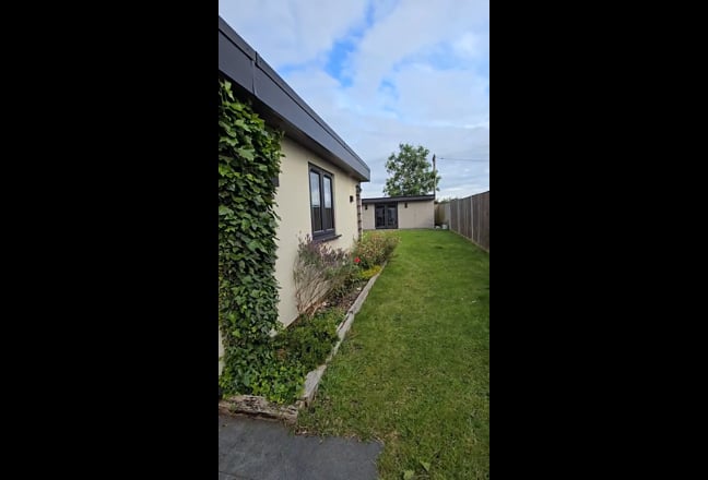 1 Bedroom House Annex | Garden | Home Gym Access Main Photo