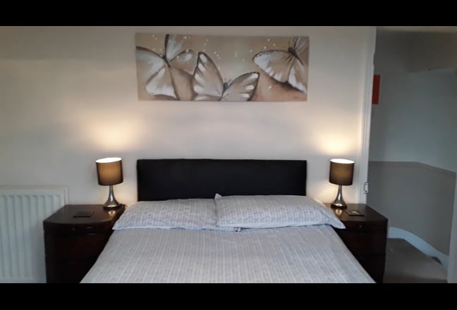 Park View - Ensuite Room Main Photo