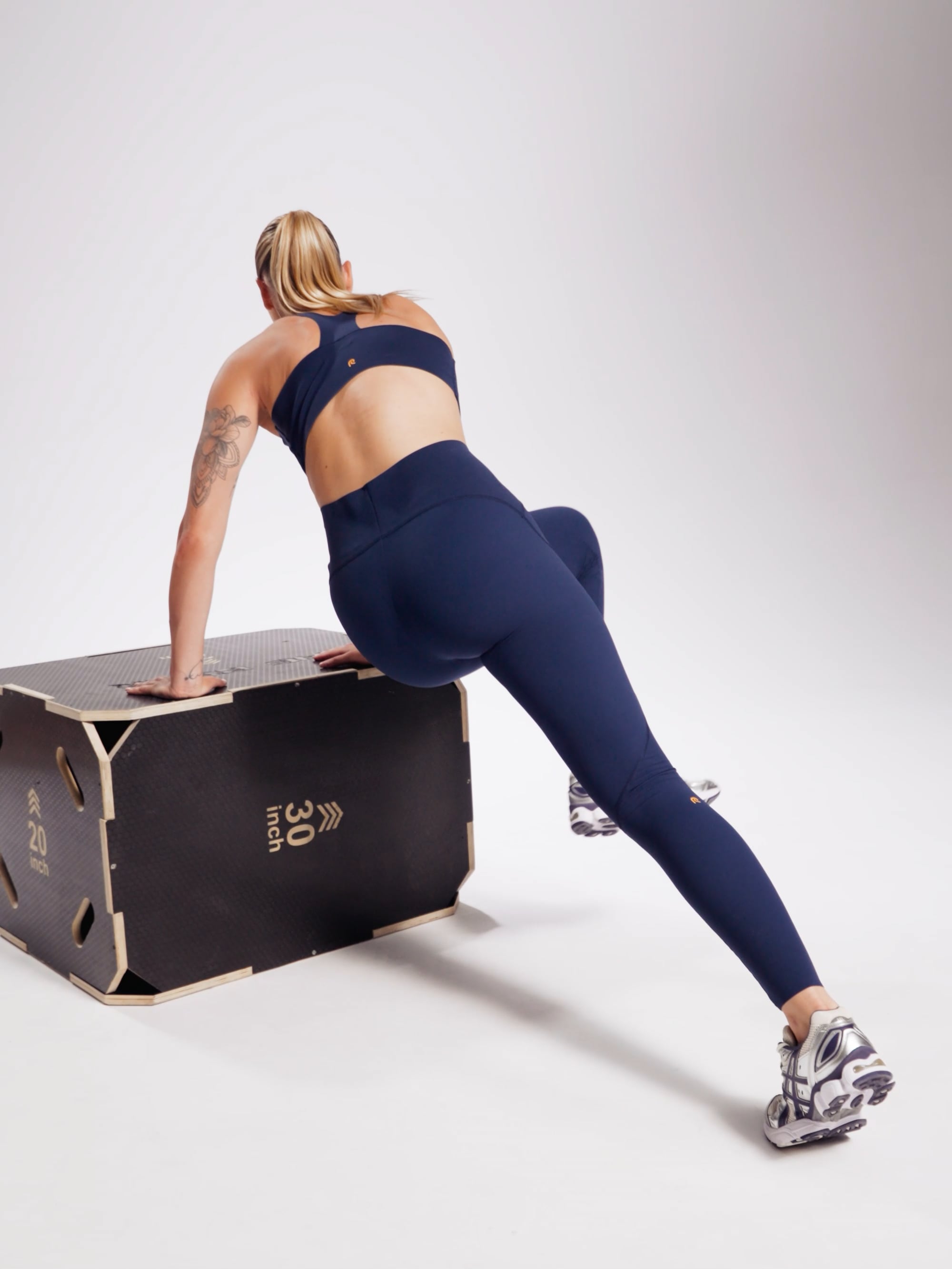 טייץ מחטב באורך ”28 מבד petra