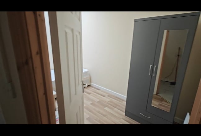 Video 1: Single (£700)