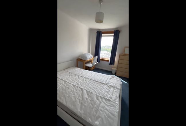 2x Rooms available in a quiet flat West end g20 Main Photo