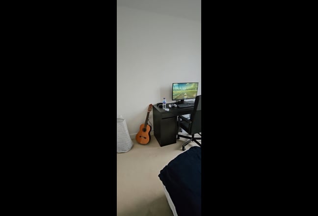 Double Room in Modern Apartment Main Photo
