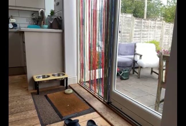 Light, airy double room with en-suite. Attic conv. Main Photo